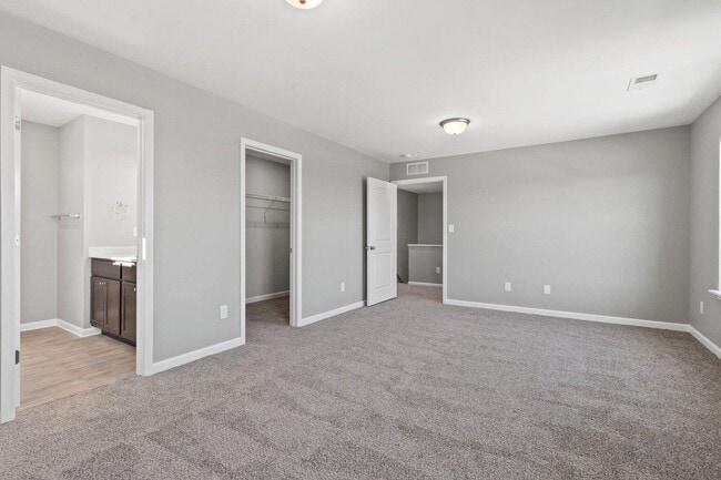 Building Photo - 117 Savannah Ln
