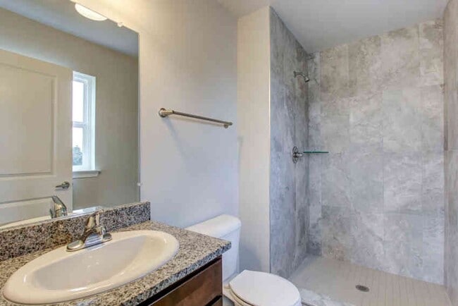 Building Photo - Mid-Town Park