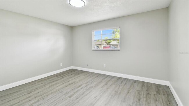 Building Photo - 22 Felter Ln