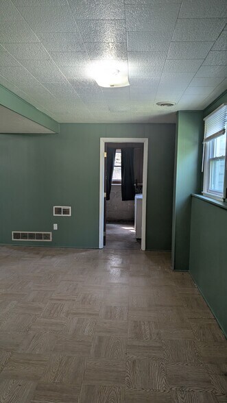 Building Photo - 7226 4th Section Rd