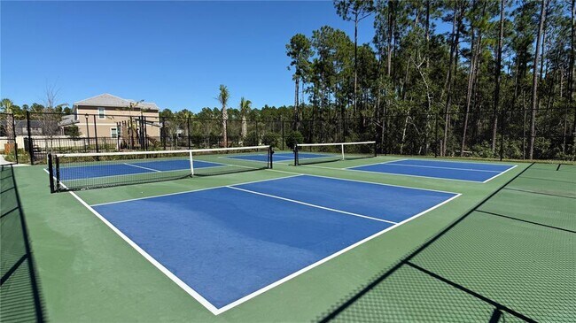 Building Photo - 14415 Crest Palm Ave