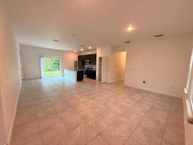 Building Photo - 7855 SW 127th Loop