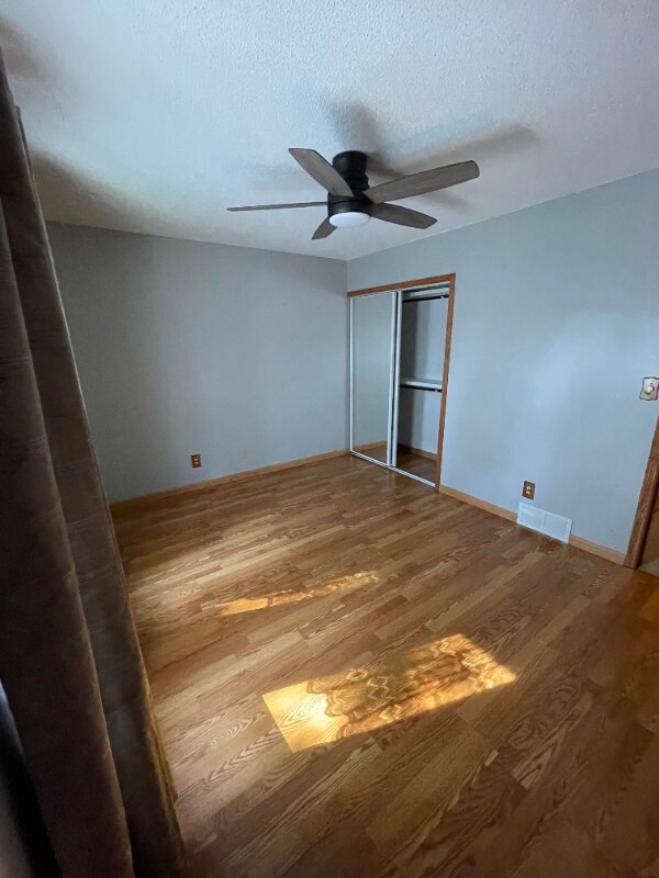 Building Photo - 6407 Carpenter Ave