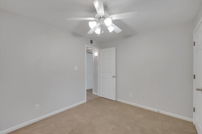 Building Photo - 739 N Hite Ave