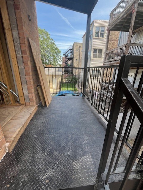 Building Photo - 3726 N Racine Ave