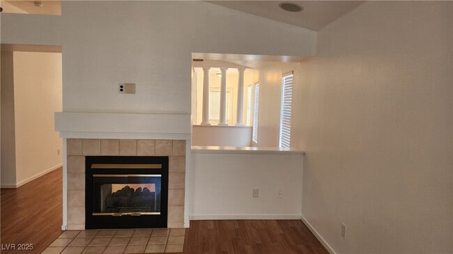 Building Photo - 5429 Cove Point Dr