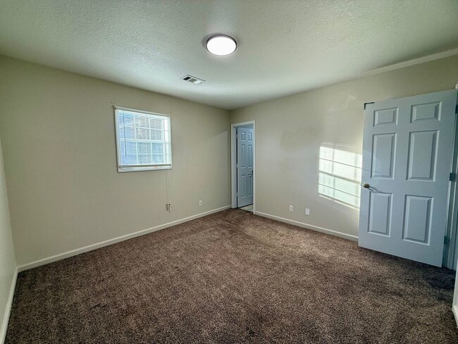 Building Photo - 3 Bedroom/2 Bathroom Home in Paragould AR - $1,275/month