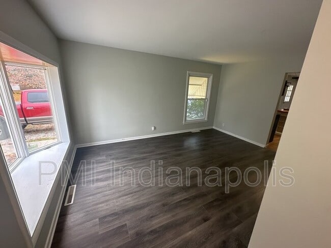 Building Photo - 7056 Caroline Ave