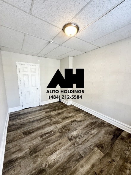 Building Photo - 744 N Ninth St