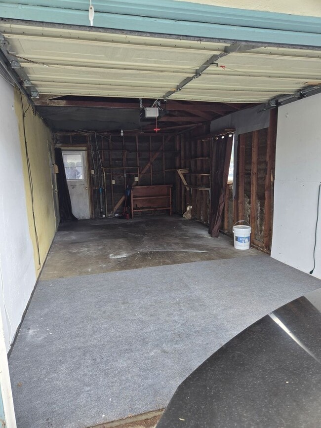 Building Photo - 61ocea