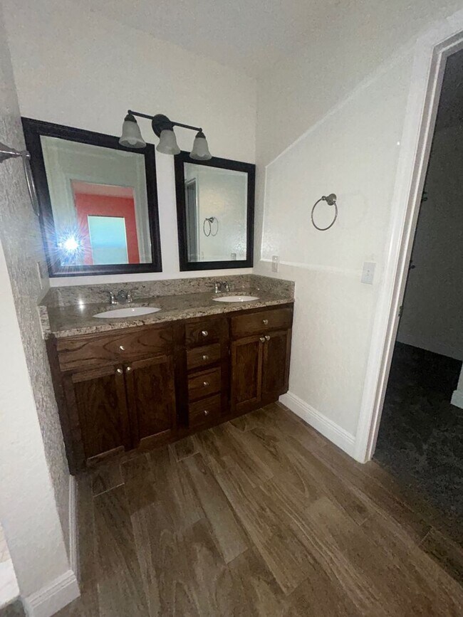 Building Photo - Beautiful 3 Bedroom 2 Bathroom in Sanford FL!