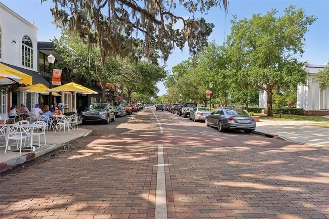 Building Photo - 730 W Swoope Ave