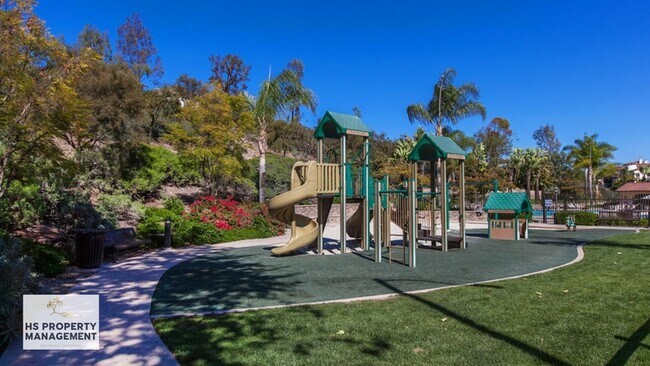 Building Photo - 657 Prairie Dr