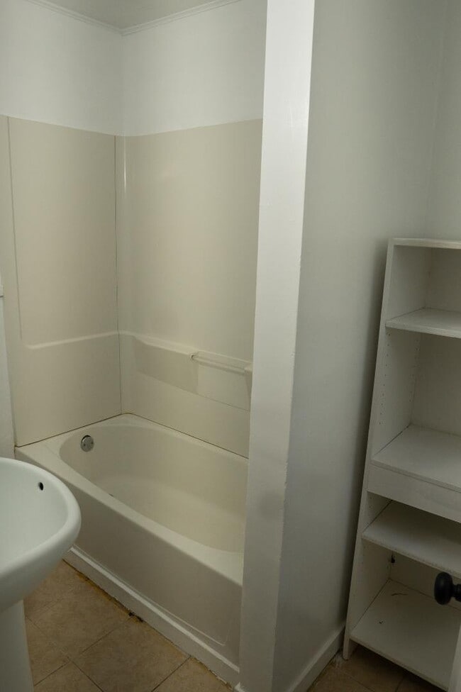 Building Photo - 1407 NW Jackson St