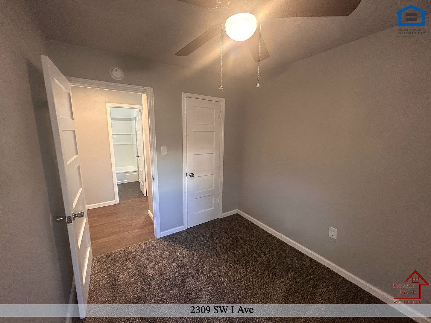 Building Photo - 2309 SW I Ave