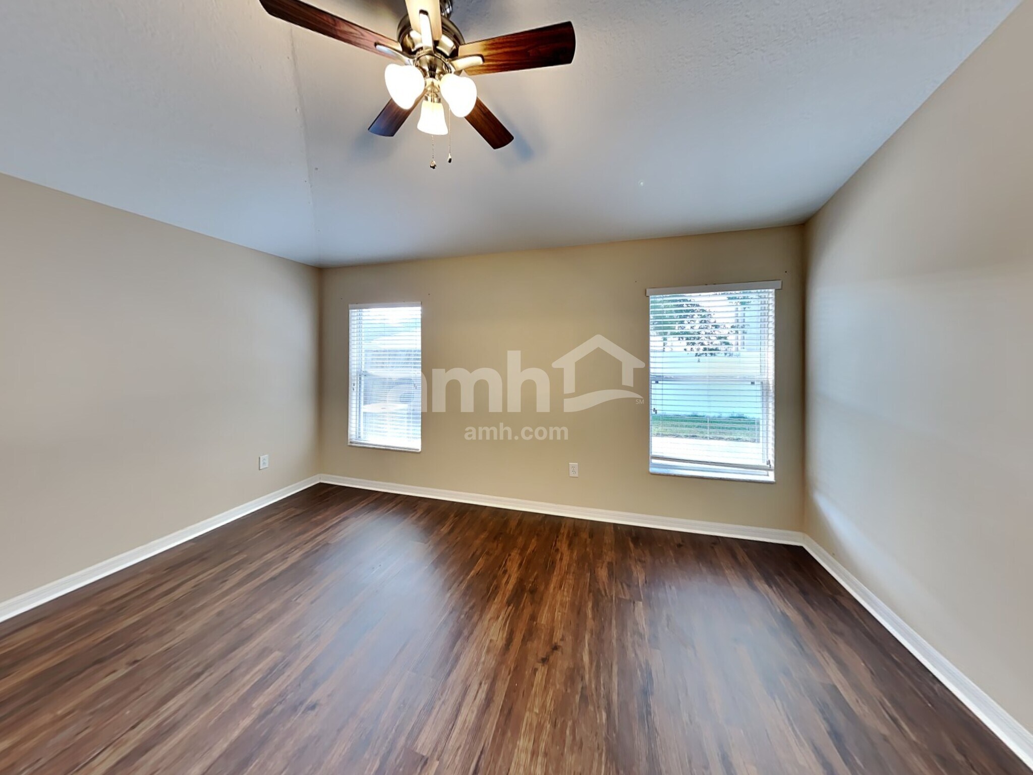 Building Photo - 10047 Perthshire Cir