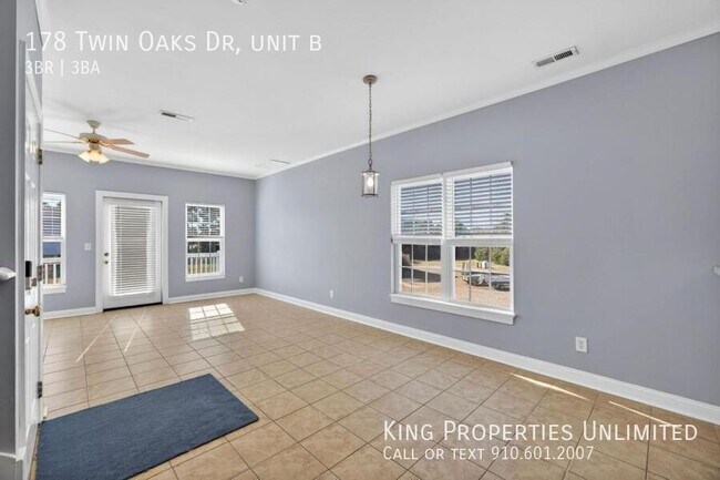 Building Photo - 178 Twin Oaks Dr