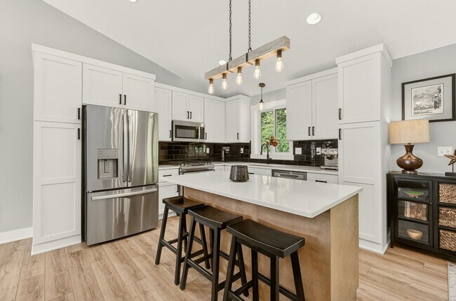 Building Photo - 5411 Destination Ln