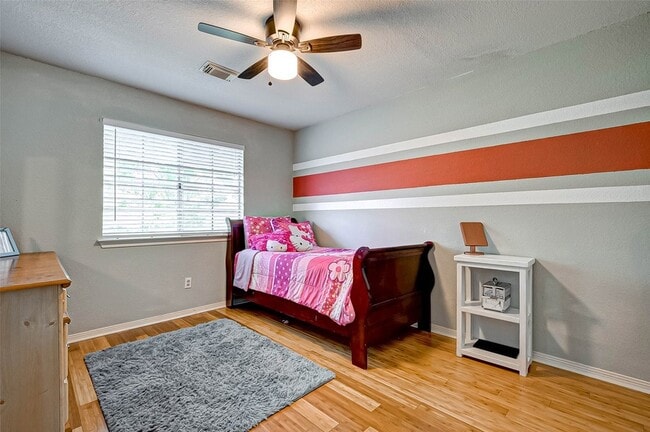 Building Photo - 14 Bradford Cir