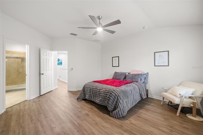 Building Photo - 12578 Streamdale Dr