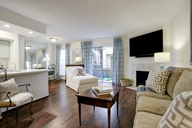Building Photo - 1515 Sandy Springs Rd