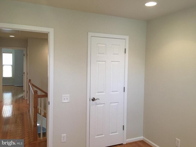 Building Photo - 3061 Waterloo Ln