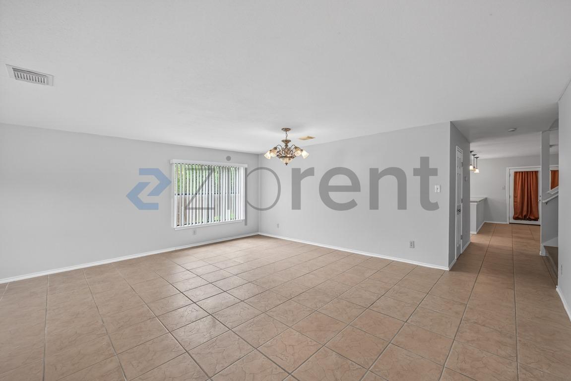 Building Photo - Unit