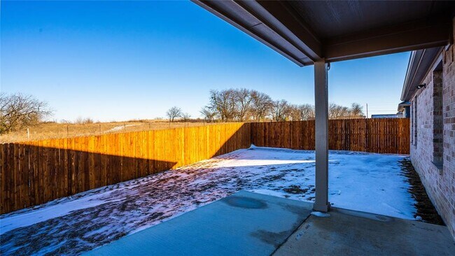 Building Photo - 323 Ranch Rd