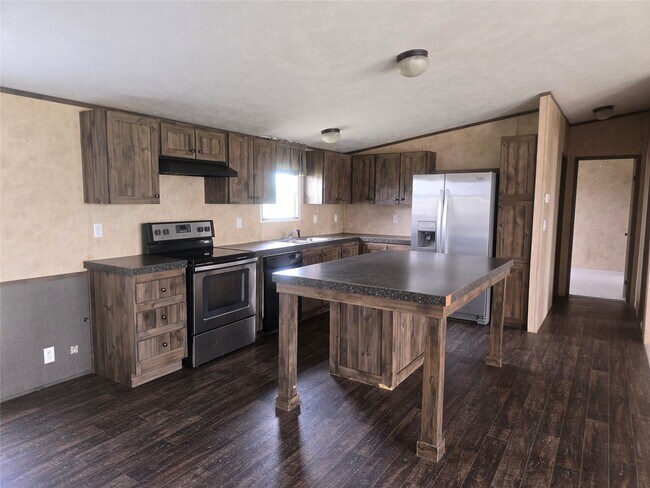 Building Photo - 795 Rd 5701