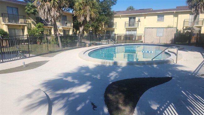 Building Photo - 7519 Dolonita Dr