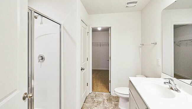 Building Photo - Room in Single Family Home on N Great White Way