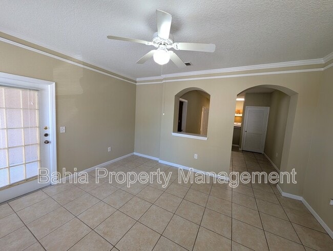 Building Photo - 10517 Villa View Cir