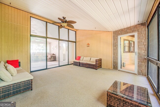 Building Photo - 1019 Whippoorwill Rd