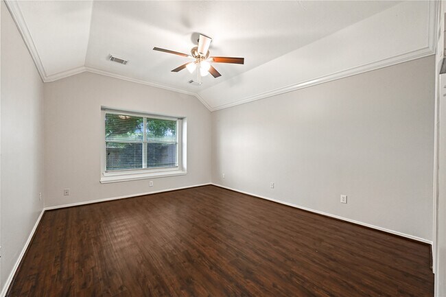 Building Photo - 3115 Glenthorpe Ln