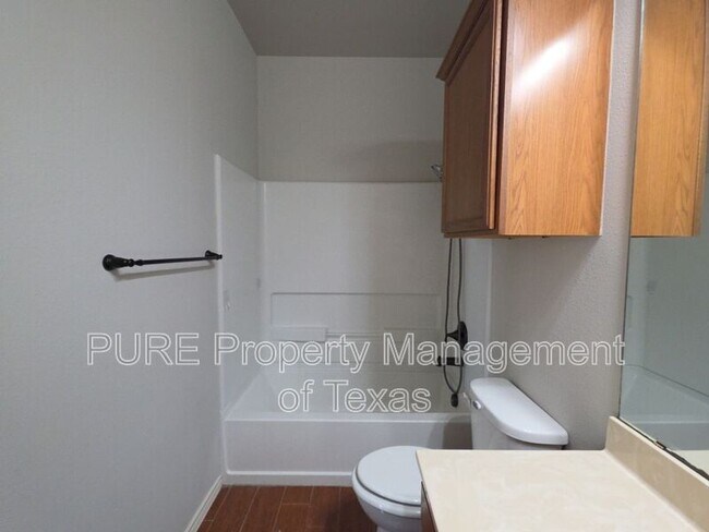 Building Photo - 1504 Muirfield Bend Dr