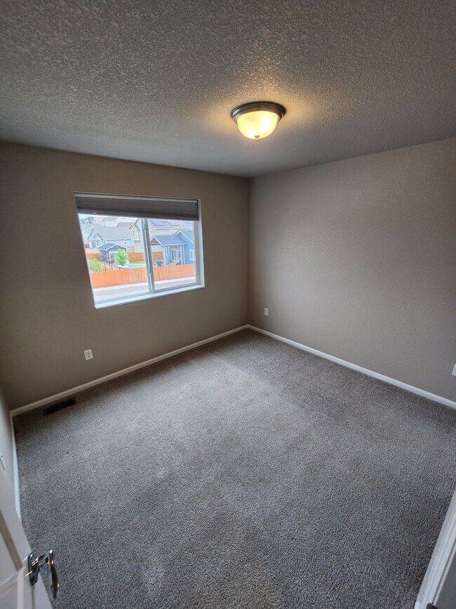 Building Photo - Beautiful Home in Meridian Ranch