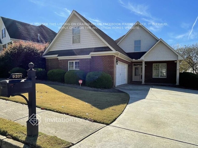 Building Photo - 9207 Golfview Cir