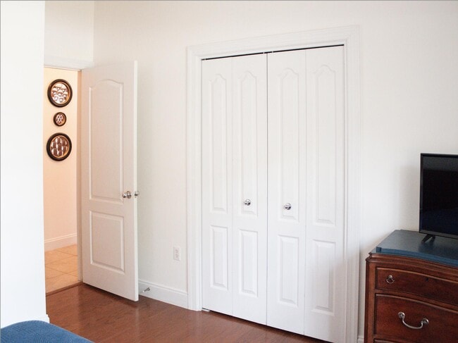 Building Photo - 807 Coldwater Creek Cir