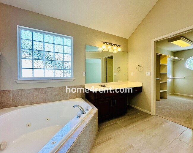 Building Photo - 14236 W 153rd St
