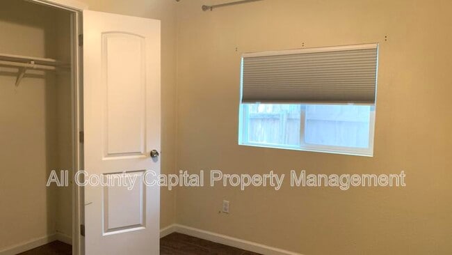 Building Photo - 1233 Conway Dr
