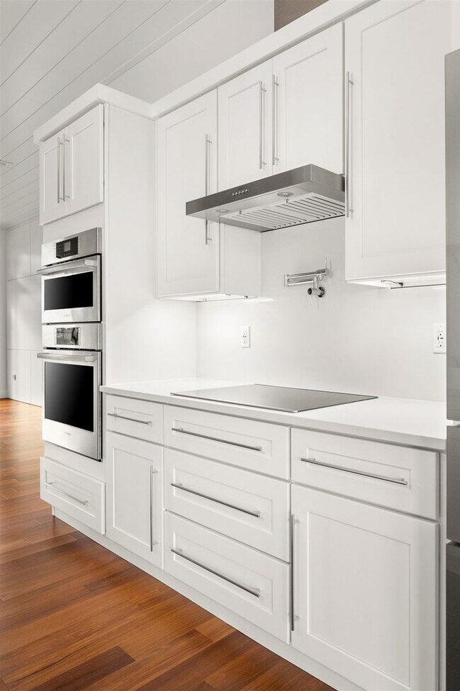 Building Photo - Modern Newly Built 4 Bed, 3 Bath Home!