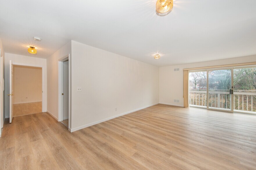Building Photo - 70 Harristown Rd
