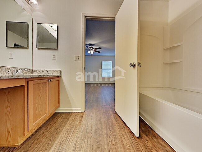 Building Photo - 1224 Nochaway Dr