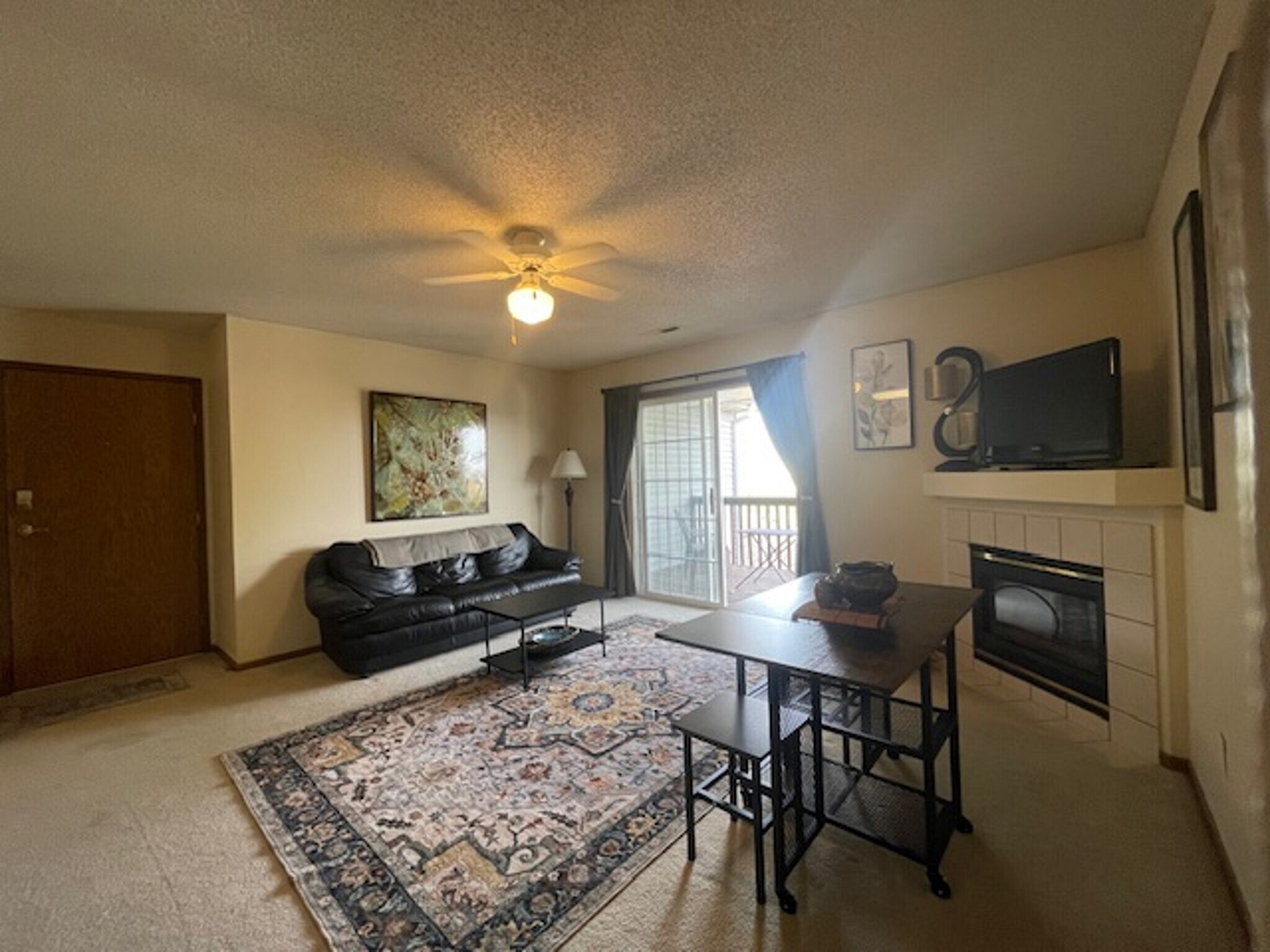 living room, fireplace - 74 Westside Dr