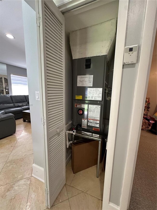 Building Photo - 120 Pocatella St