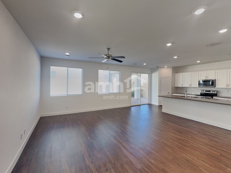 Building Photo - 8882 Carmine Cob Ave