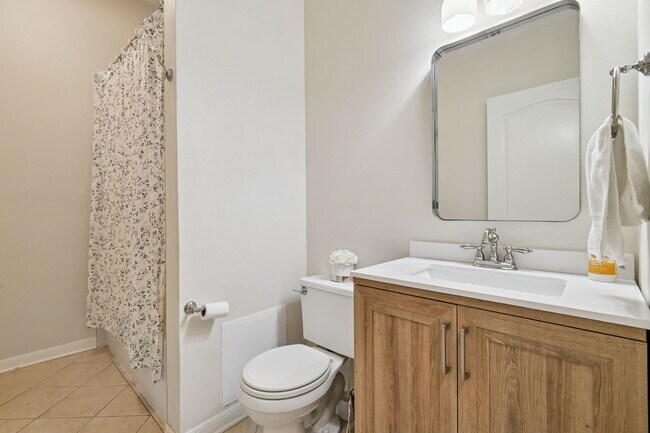 Building Photo - Tuscanny Street