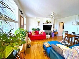 Building Photo - 187 Webster St