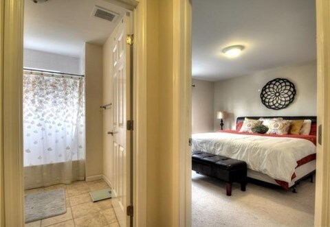 Washer Dryer - 180 Melba St