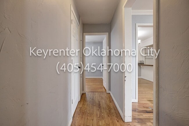 Building Photo - Move-In Special *1/2 Your First Month's Rent* Wonderful 3BD/2BD Home minutes away from Quail Spri...